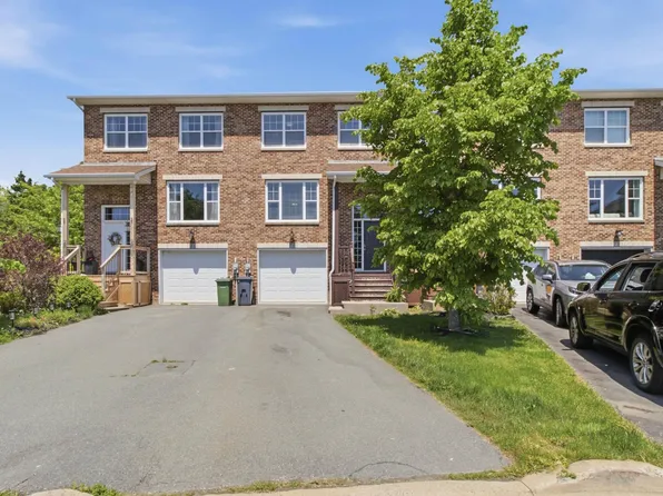 79 Collingwood Ct, Halifax, NS B2W 0G4