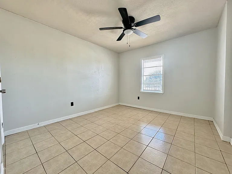 1002 Miller Ave #3 — Photo 11