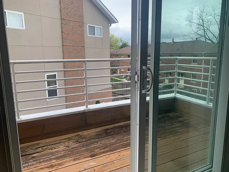 1411 Upper Green Cir — Photo 8