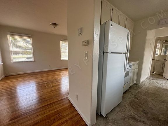 4th image of 4765 Orchard Ave #0