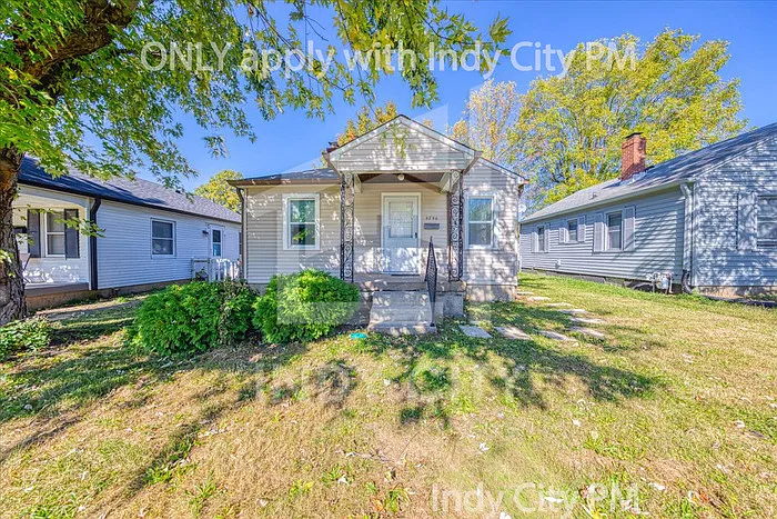 3 bed, 2.0 bath, 1056 sqft, $1,350 — Photo 1