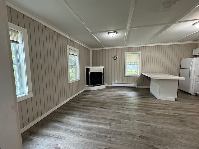 Open Concept Livingroom/Kitchen upon entrance