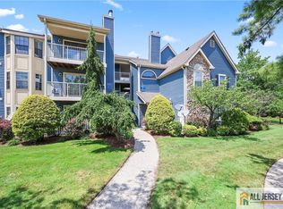 147 Longfield Ct, East Brunswick, NJ 08816