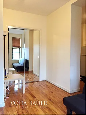 Rented by Voda Bauer Real Estate | media 13