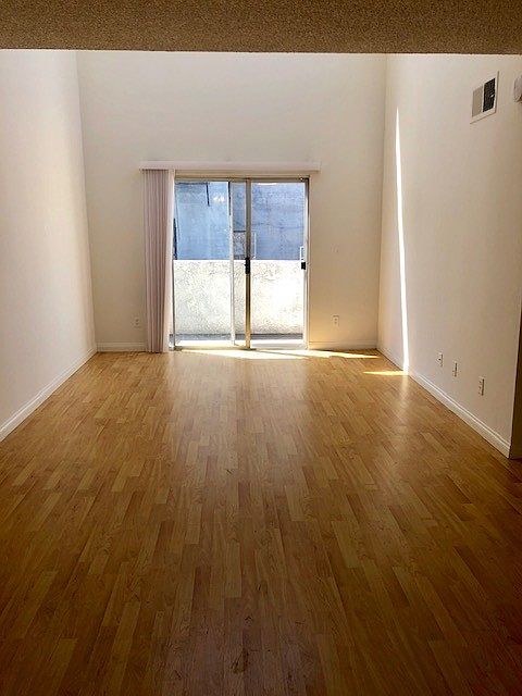 1st image of 515 S Harvard Blvd APT 309