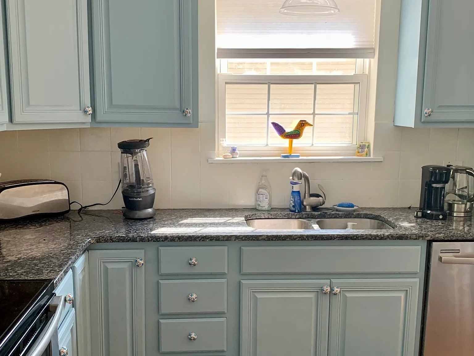 3 bed, 2.0 bath, 1456 sqft, $3,250 — Photo 3