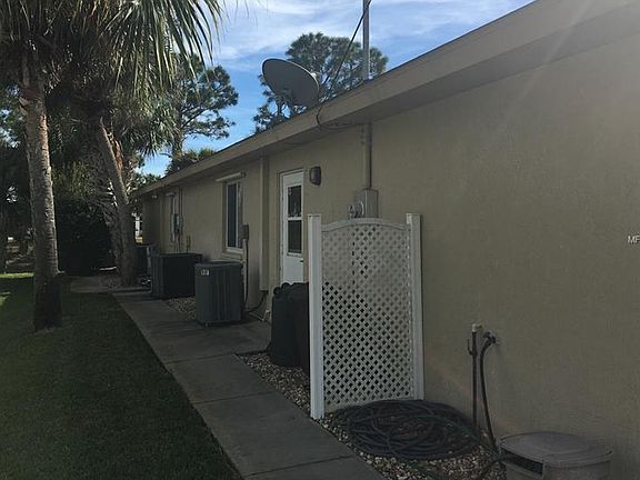 3rd image of 249 Broadmoor Ln
