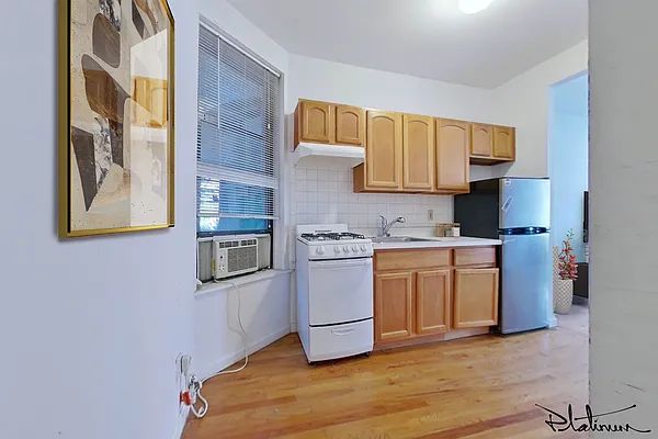 Rented by Platinum Properties | media 23