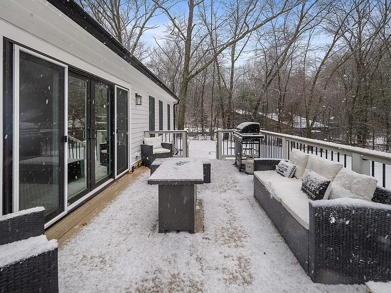355 Maynard Rd — Photo 19