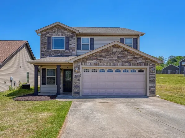 343 Robin Helton Dr, Boiling Springs, SC 29316