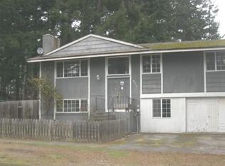 326 NW 8th Ave, Oak Harbor, WA 98277