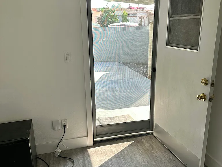 15306 El Camino Ave #1/2 — Photo 10