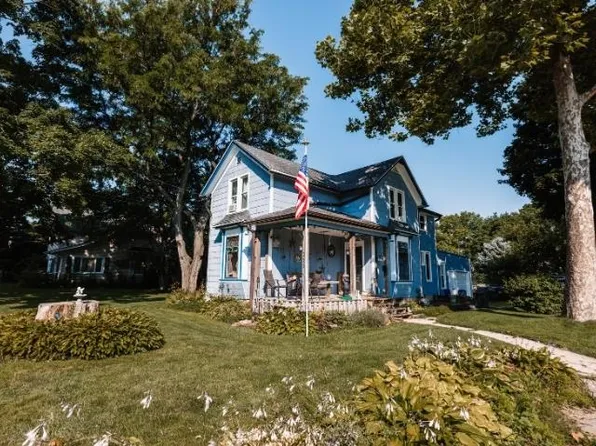 325 W Boone St, Belvidere, IL 61008