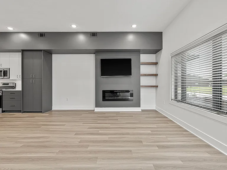 Edge Luxury Townhomes — Photo 26