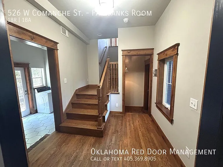 526 W Comanche St — Photo 14