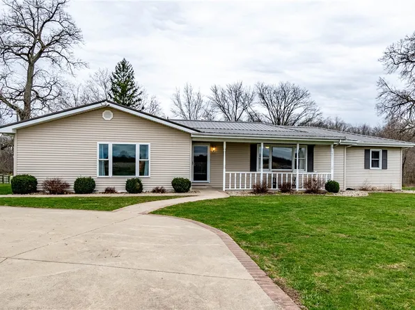 1459 County Road 1000n, Sullivan, IL 61951