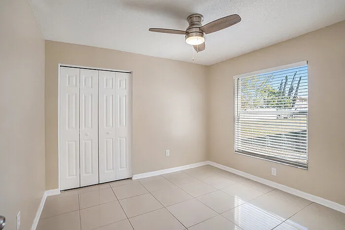 12712 Longcrest Dr — Photo 18