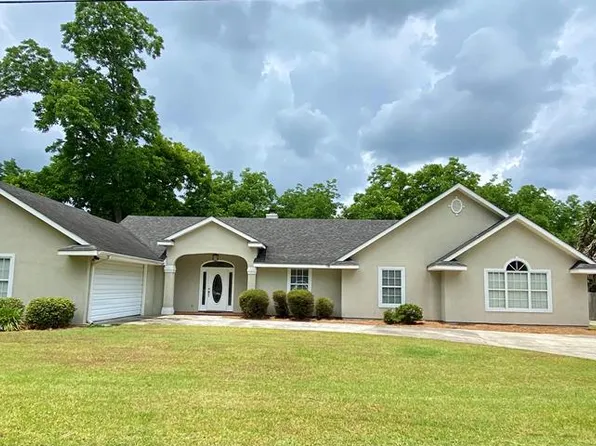 1006 Pecan St, Nashville, GA 31639