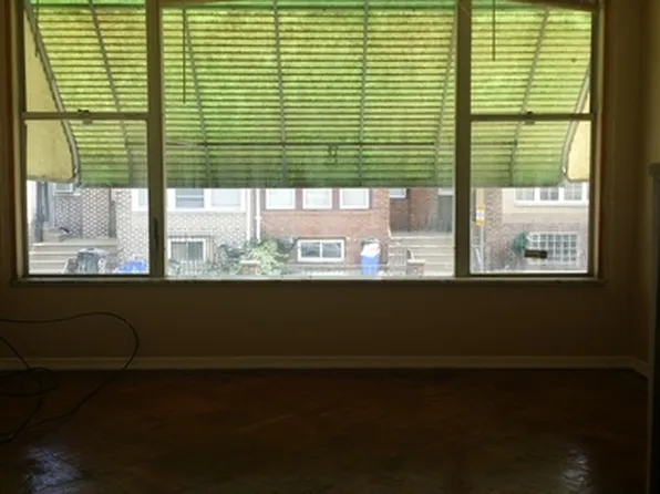 6607 Guyer Ave, Philadelphia, PA 19142