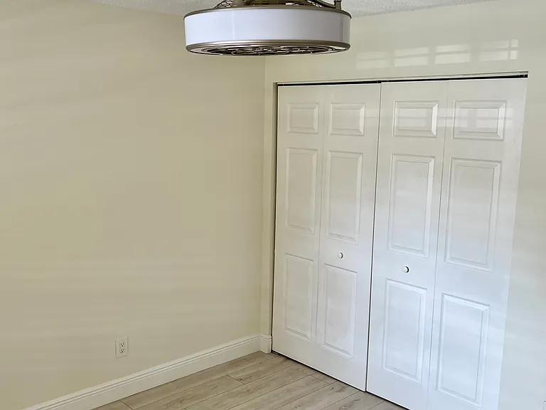 3036 Eastland Blvd — Photo 12