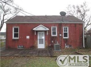 8730 Troy Ave, Oak Park, MI