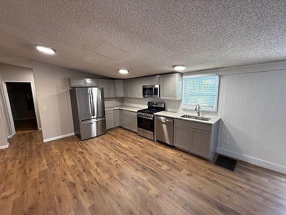4th image of 2144 Plantation Forest Dr