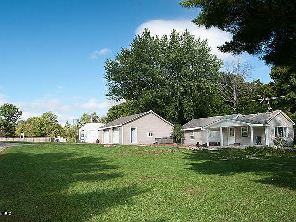 3rd image of 11333 Northland Dr