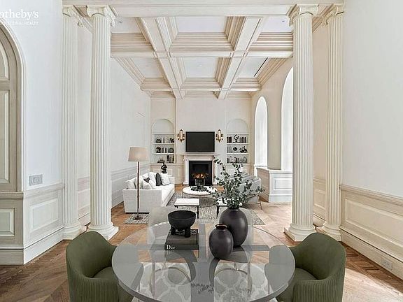 3rd image of 205 W 57th St