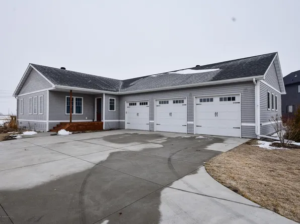 3920 50th St N, Reiles Acres, ND 58102