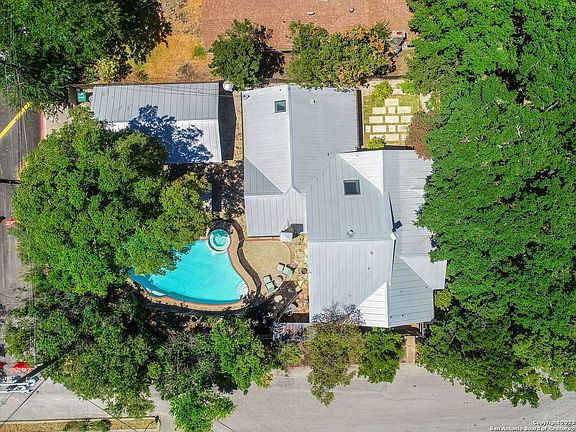 2nd image of 188 E ELMVIEW PLACE