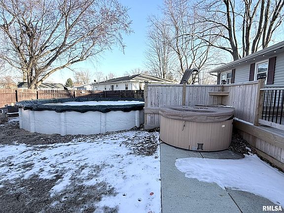 4th image of 905 W Palmer St