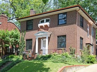 418 Carswold Dr, Saint Louis, MO 63105