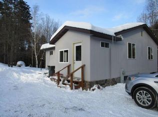 4890 River Bend Rd, Rhinelander, WI 54501