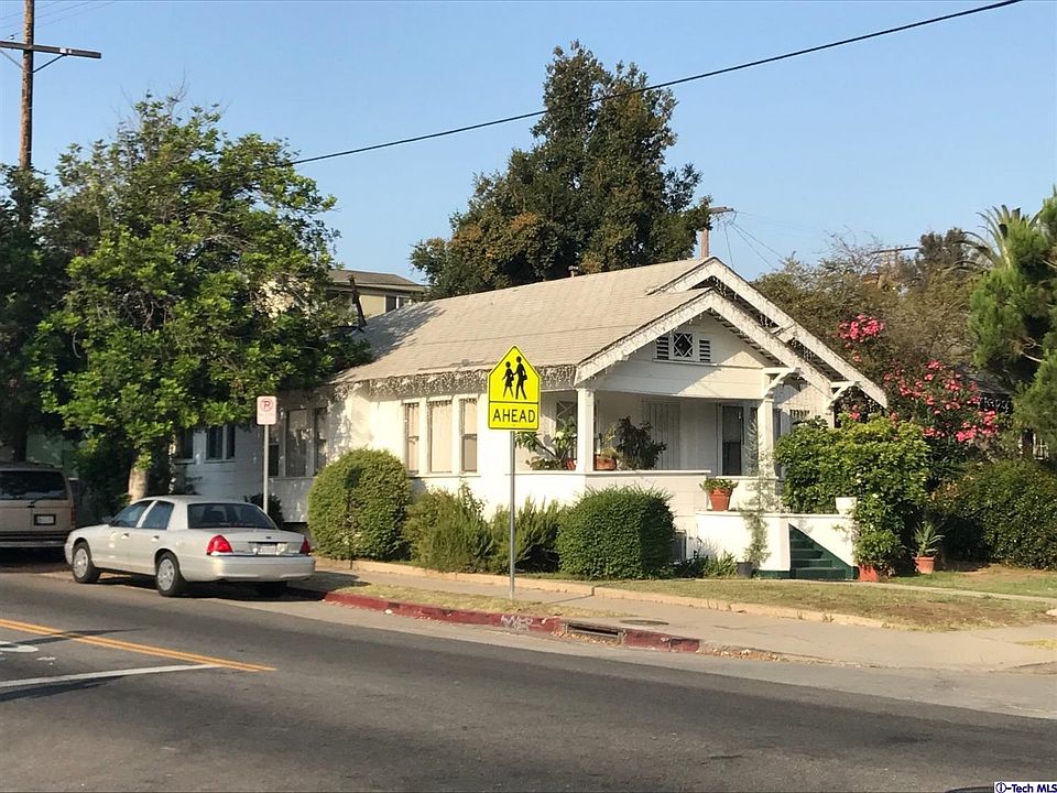 1st image of 4958 Lincoln Ave
