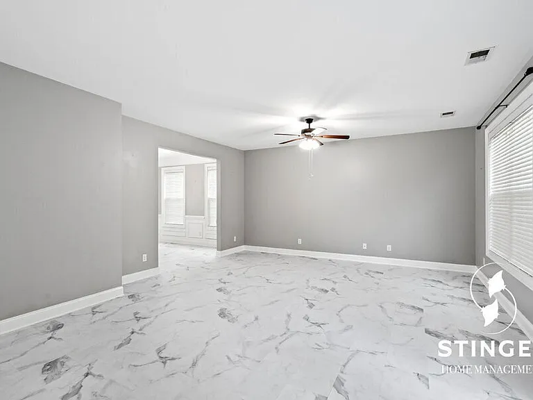 515 Abner Ln — Photo 23