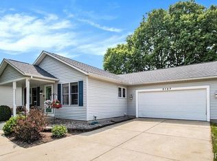 3127 Wild Cherry Rdg W, Mishawaka, IN 46544