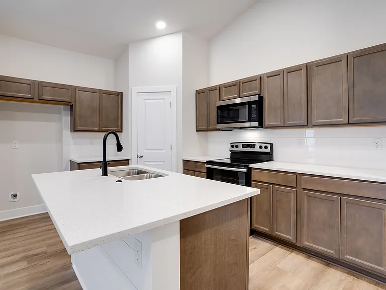 473 E Harper St — Photo 8