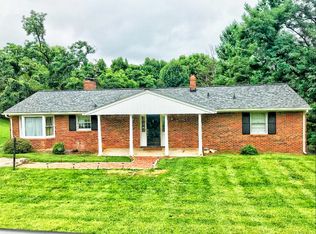 22 Dawnridge Ln, Troutville, VA 24175