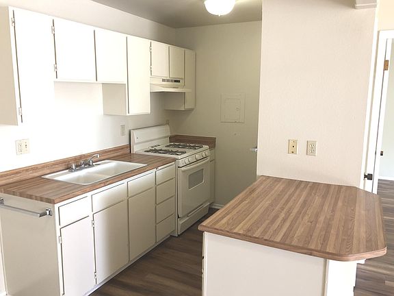 4th image of 330 Hollipat Center Dr APT 5