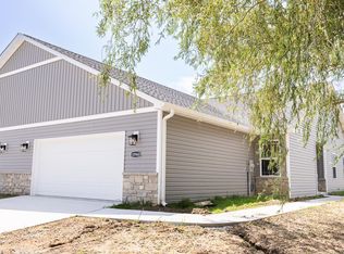 10960 Upland Terrace Dr, Lebanon, IL 62254