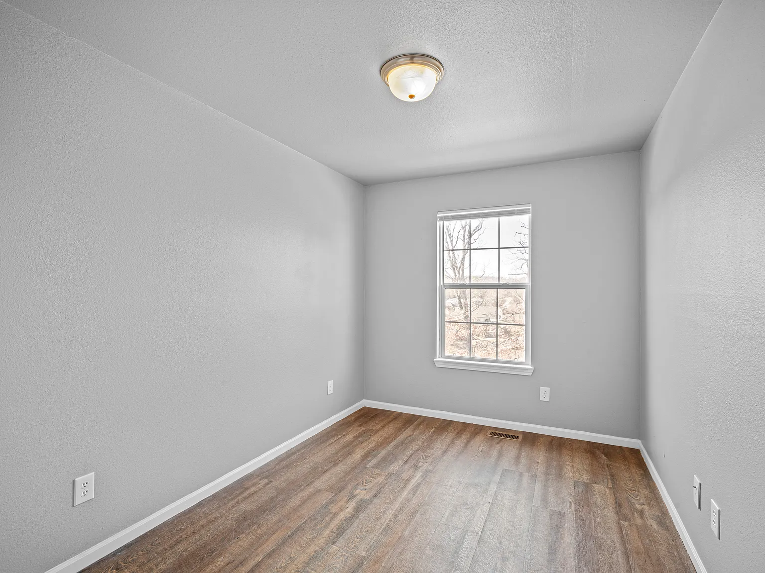 3 bed, 2.5 bath, $1,519 — Photo 3