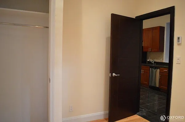 Rented by Oxford Property Group | media 19