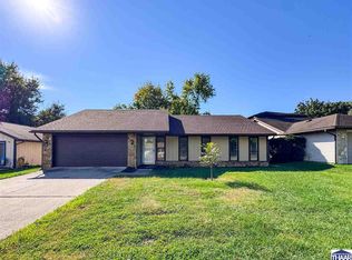 2359 E Clayton Dr, Terre Haute, IN 47802