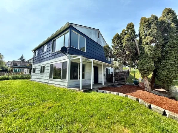 1738 Houston Ave, Bremerton, WA 98312