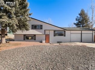 2907 Roche Dr N, Colorado Springs, CO 80918