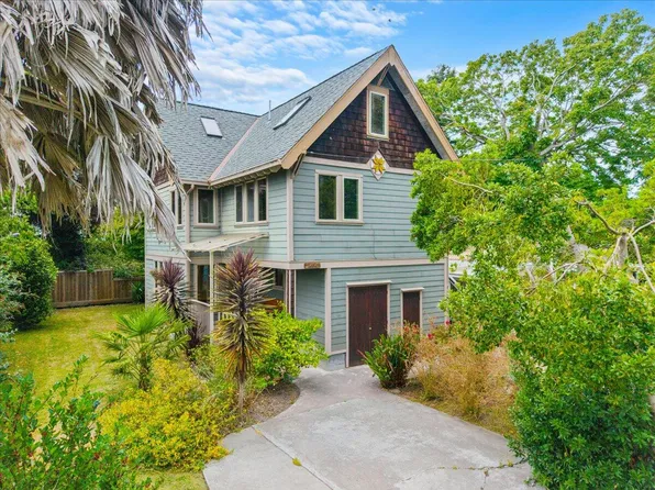 1314 30th St, Arcata, CA 95521