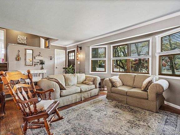 5th image of 1733 Andrea Road