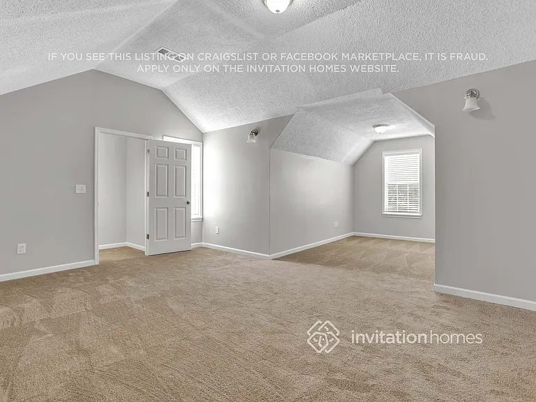 5614 Carriage Walk Way — Photo 22