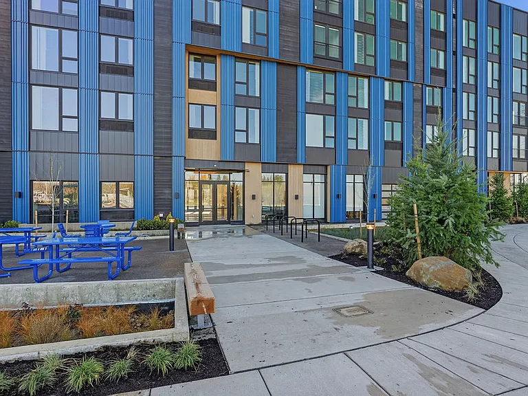 Vuela Apartments — Photo 30