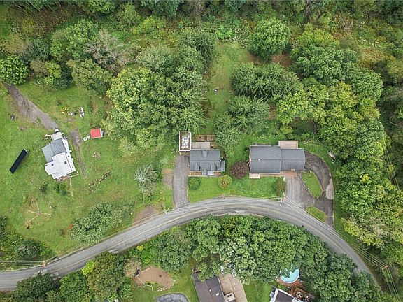 4th image of 8 Old Plank Rd
